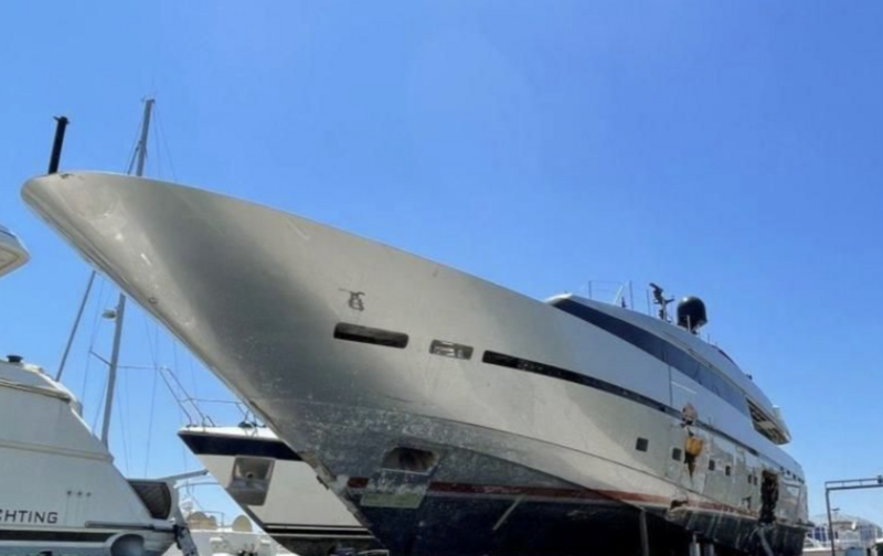 Damaged boats shop for sale