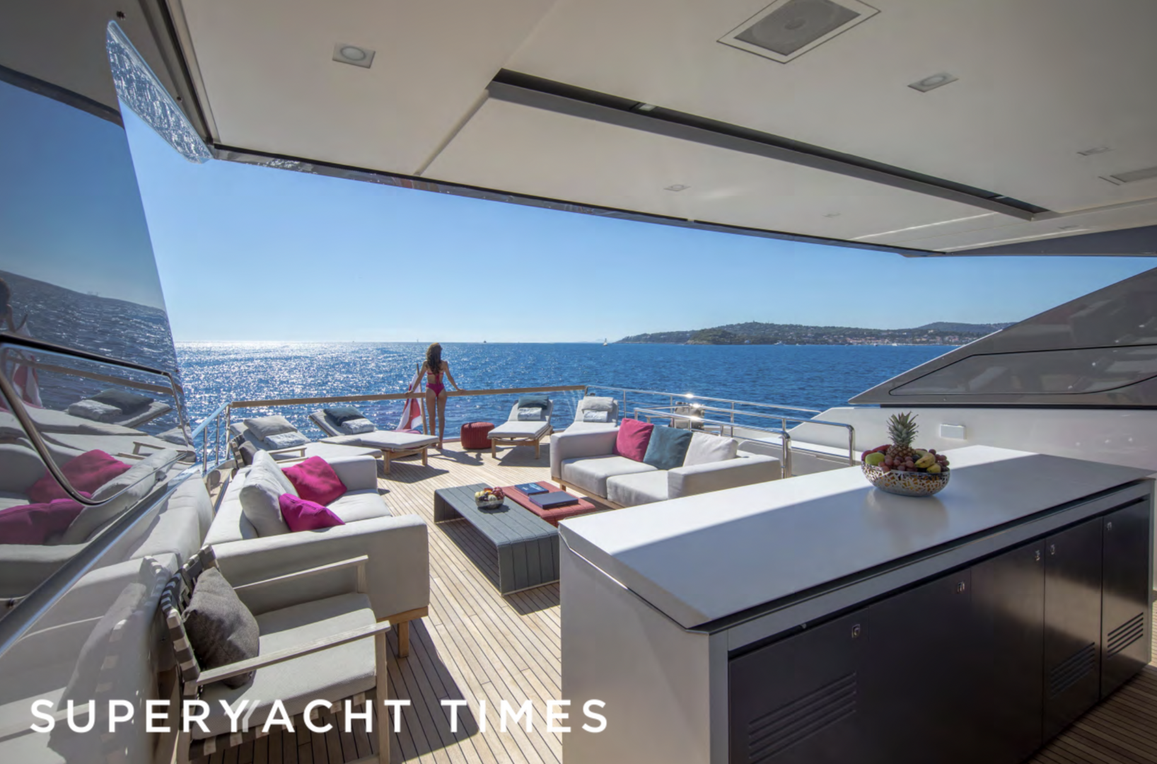 Gelato yacht upper deck 