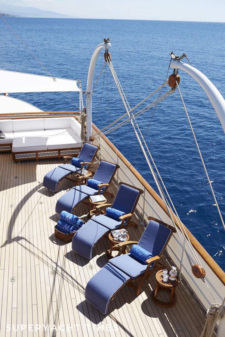 Malahne exterior deck