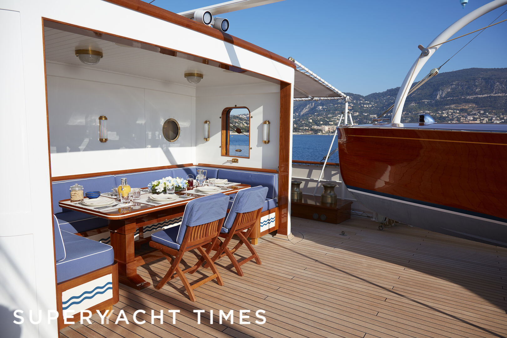 Malahne exterior deck