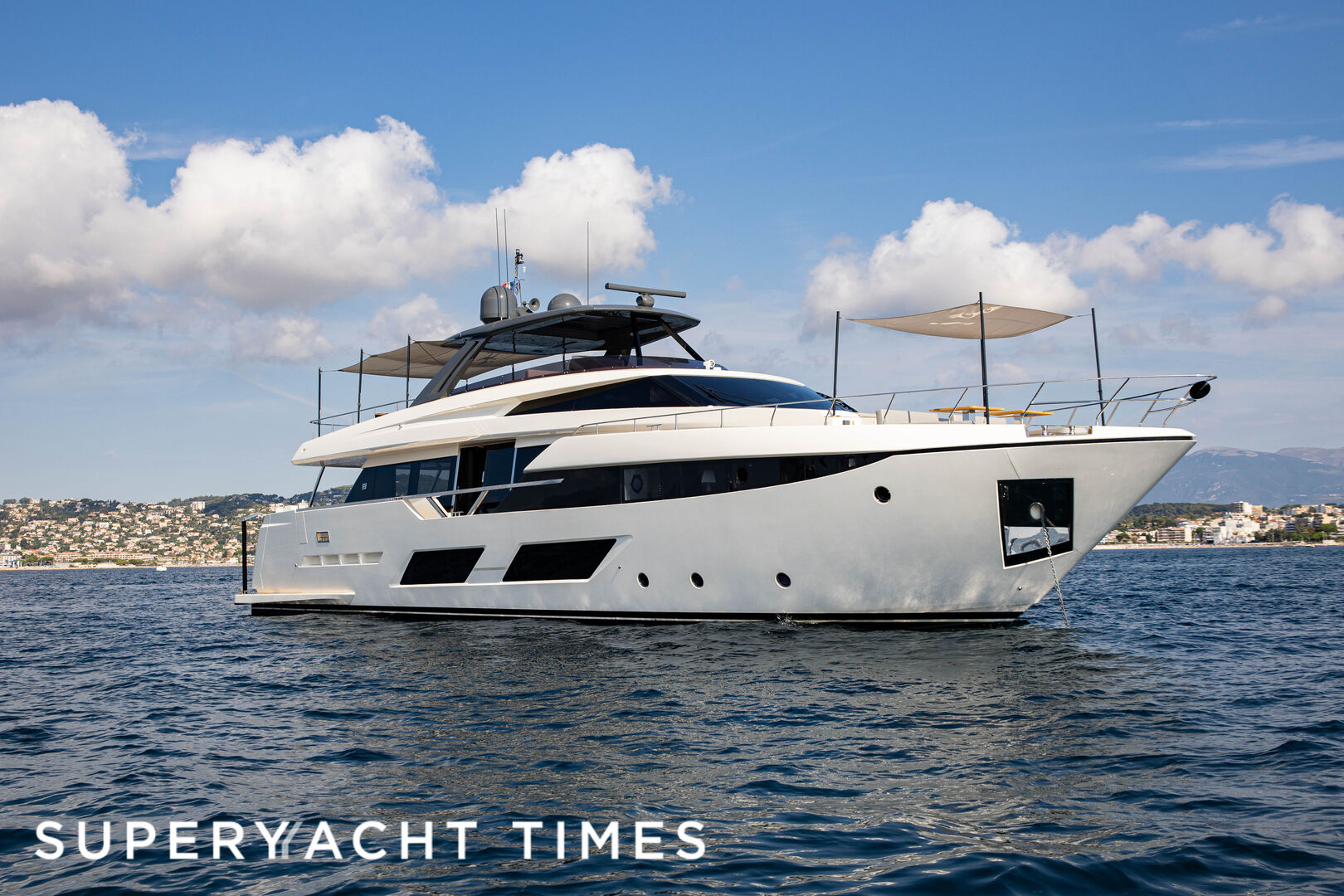 L'Opera yacht anchored 
