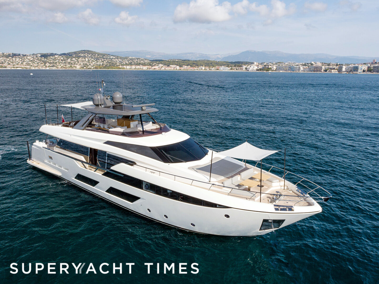 L'Opera yacht anchored 