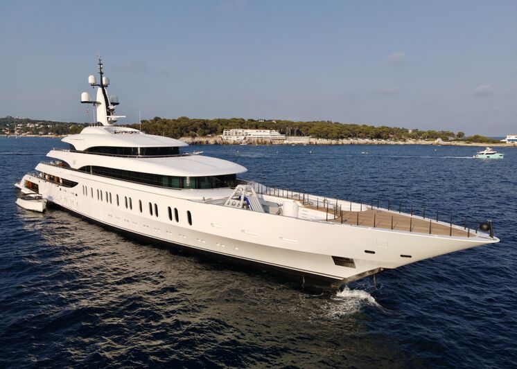 IJE Yacht 108m SpA Superyacht Times