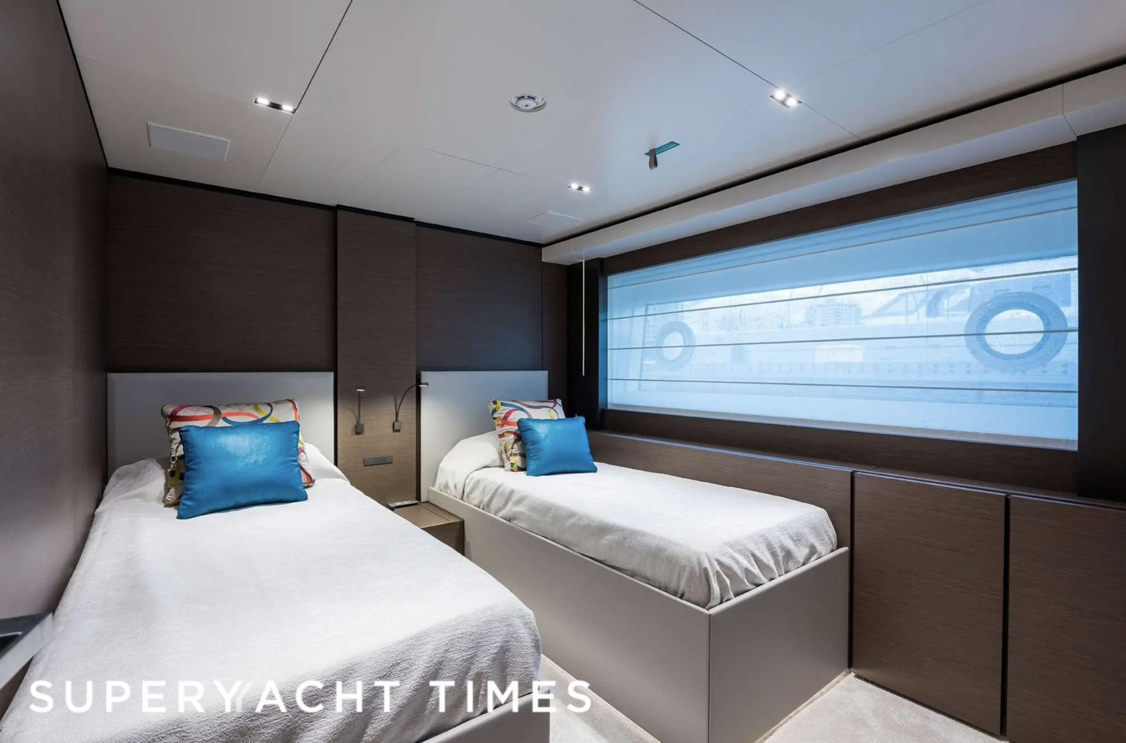 Gioia yacht stateroom 