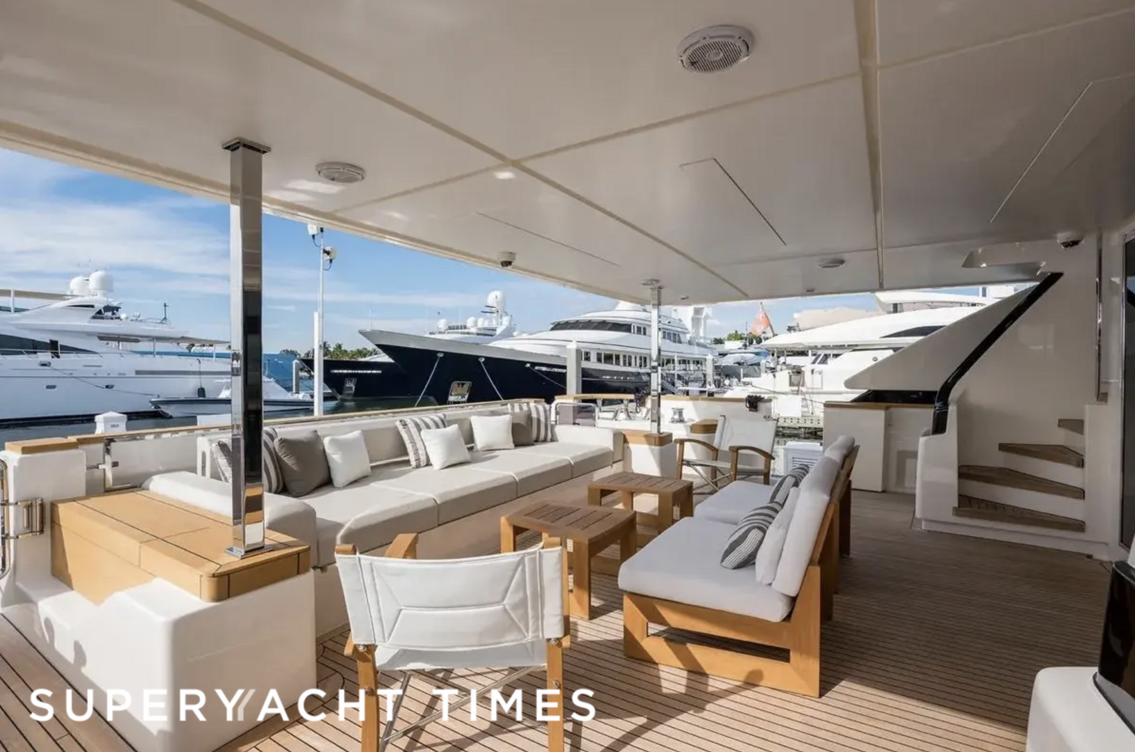 Gioia yacht deck