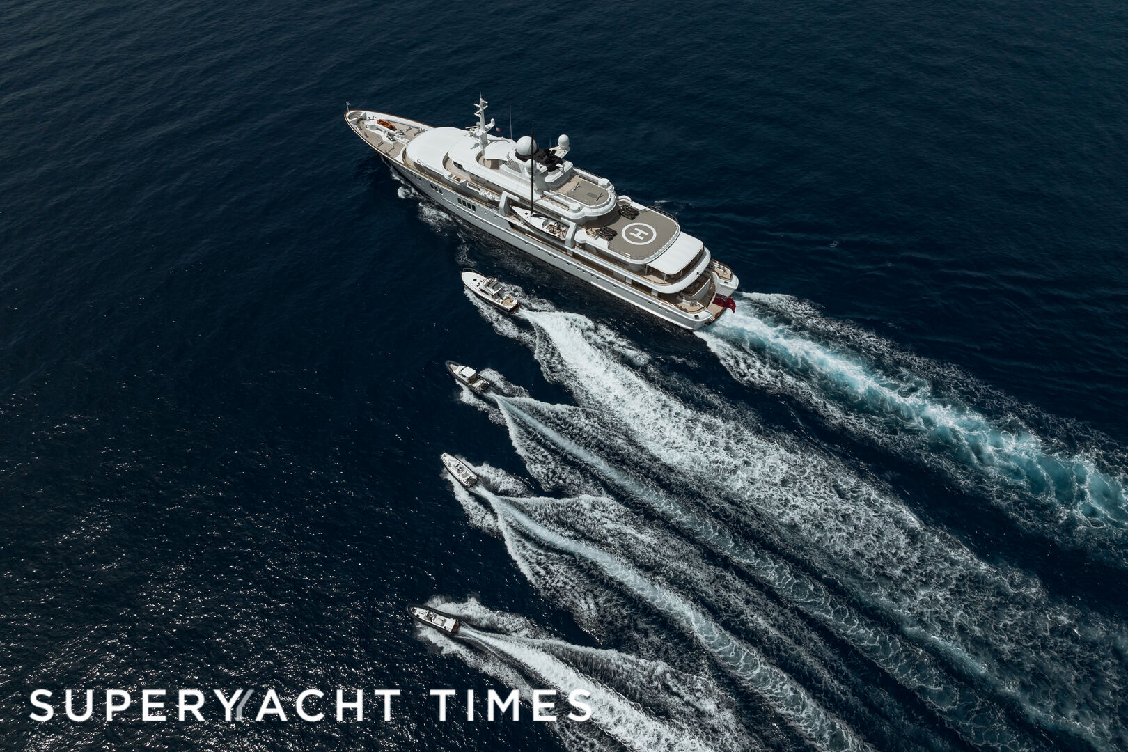 Tatoosh yacht cruising 