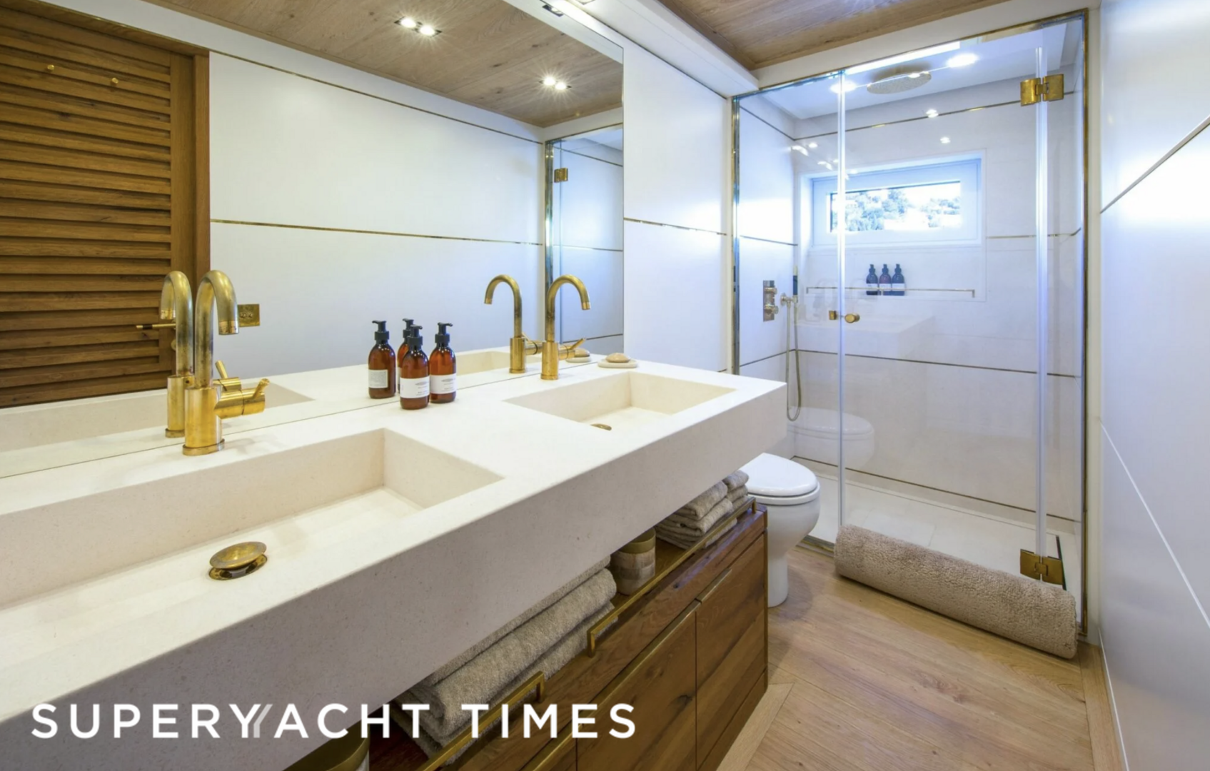 34m CdM motor yacht Mimi La Sardine for sale