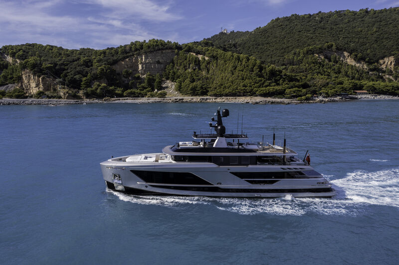 Enterprise Yacht 38m Baglietto S.p.A. Superyacht Times