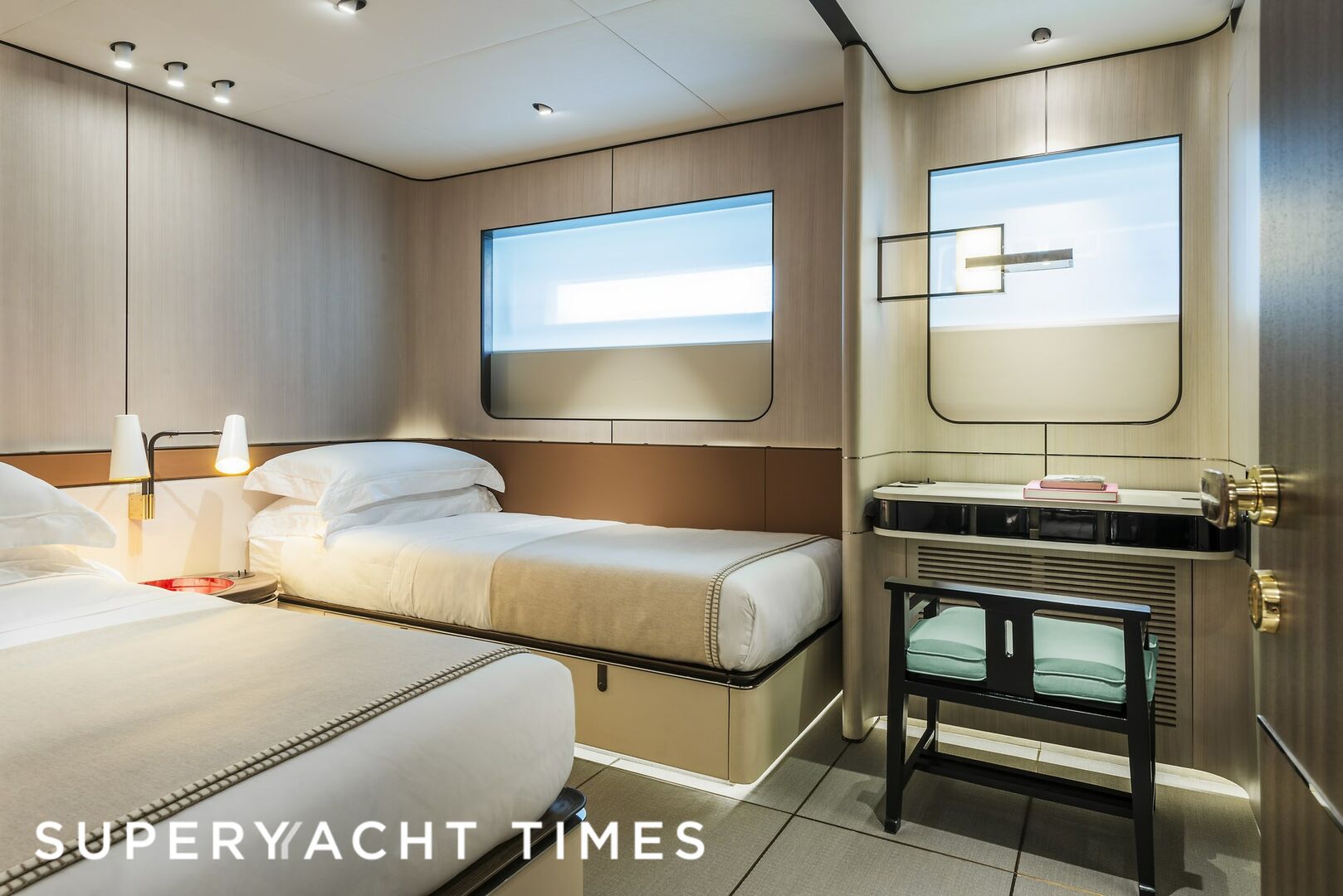 Endeavour II yacht stateroom
