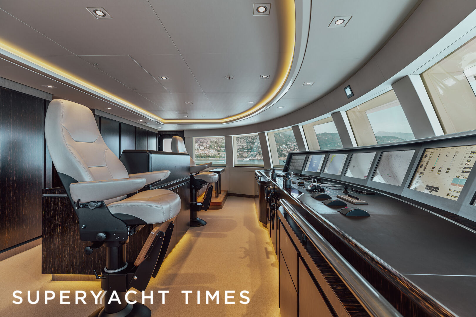 Cloud 9 yacht wheelhouse