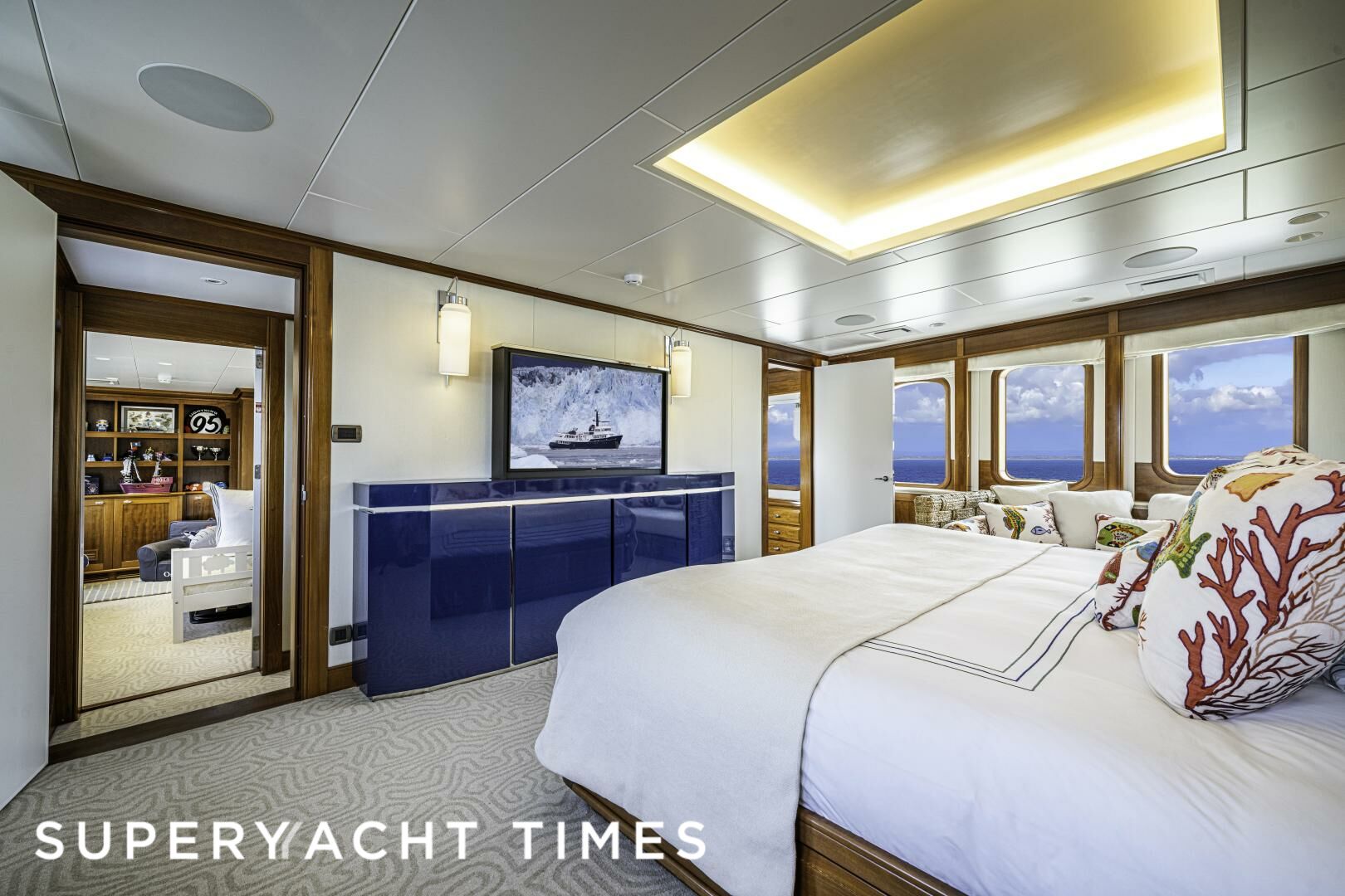 Asteria yacht deck