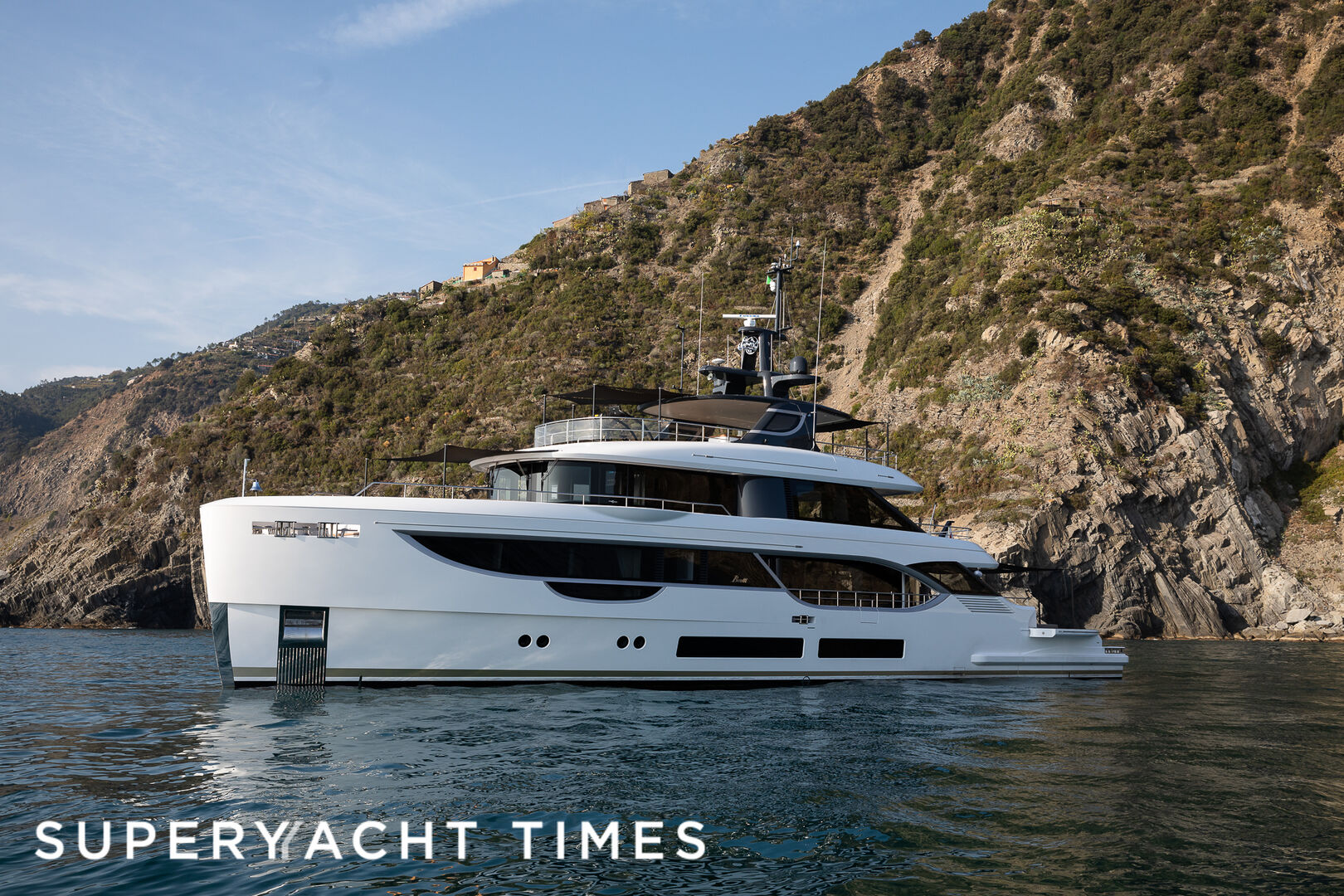 Unknown yacht anchored 