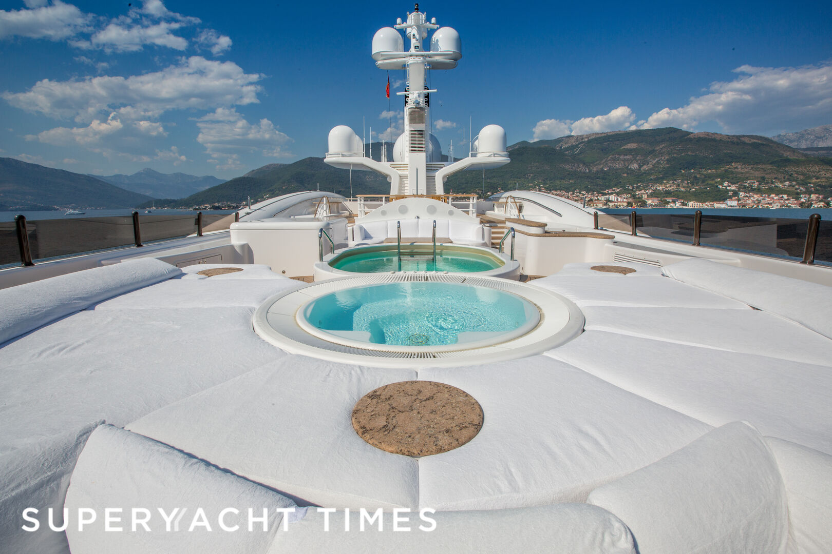 onboard-l-rssen-s-115m-superyacht-pelorus-for-sale