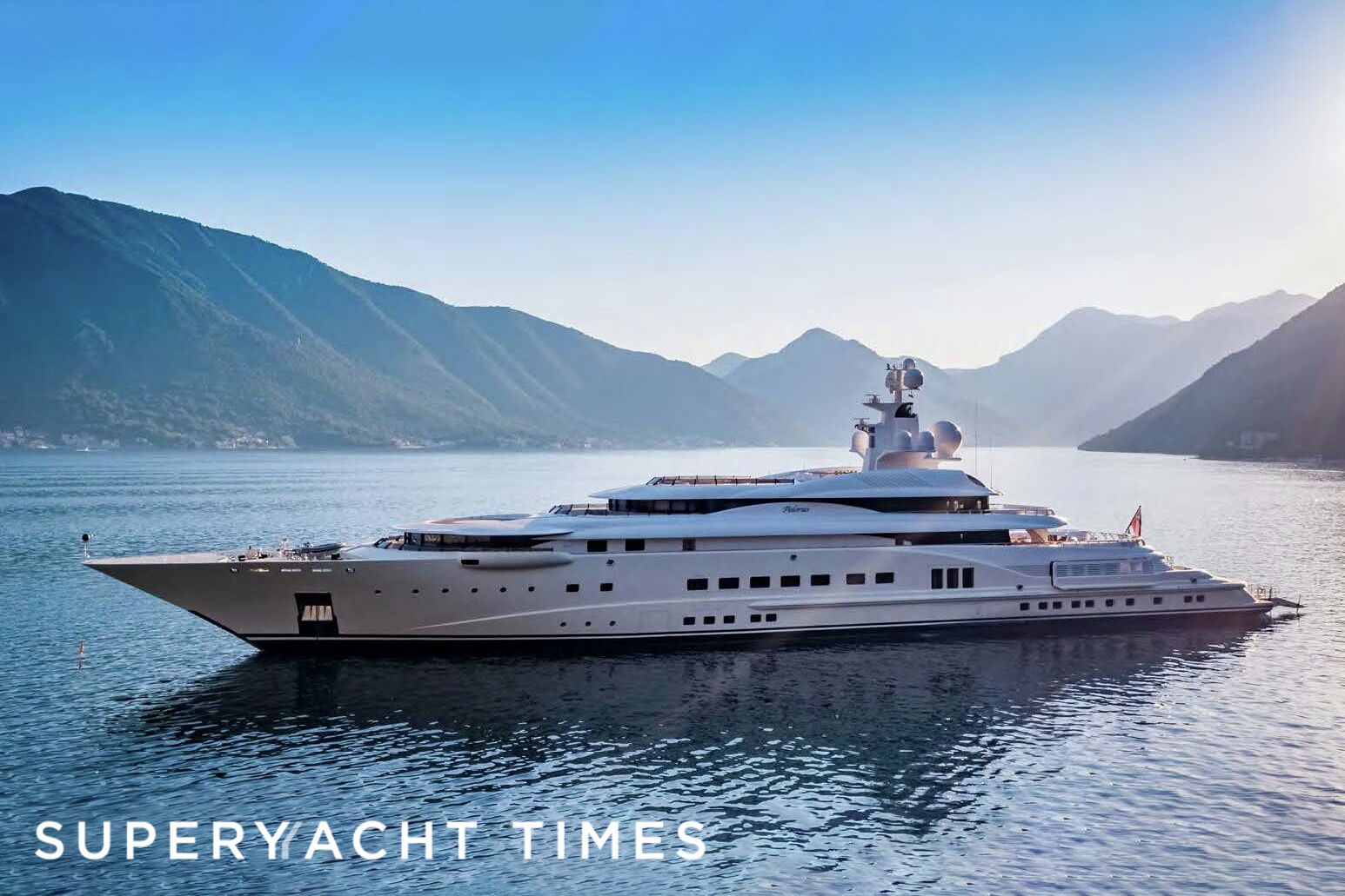 luxury yachts buy