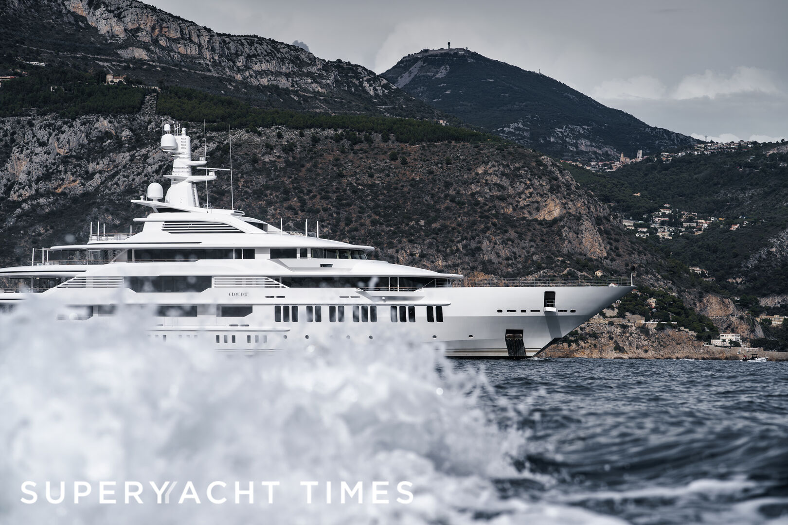 Cloud 9  yacht anchored near Nice