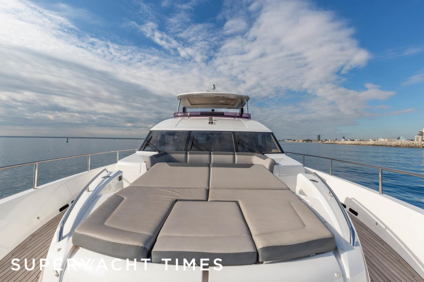26m Princess yacht Cape Cod for sale
