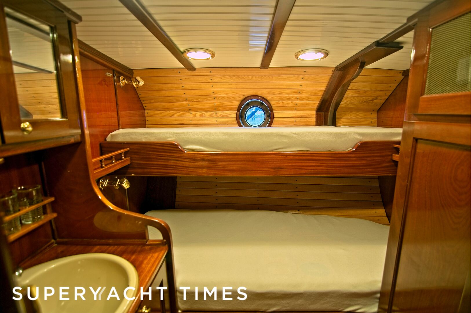 Summerwind yacht stateroom