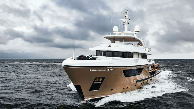 Lars yacht cruising 