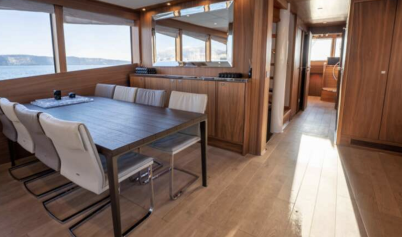 Timeless Yacht 