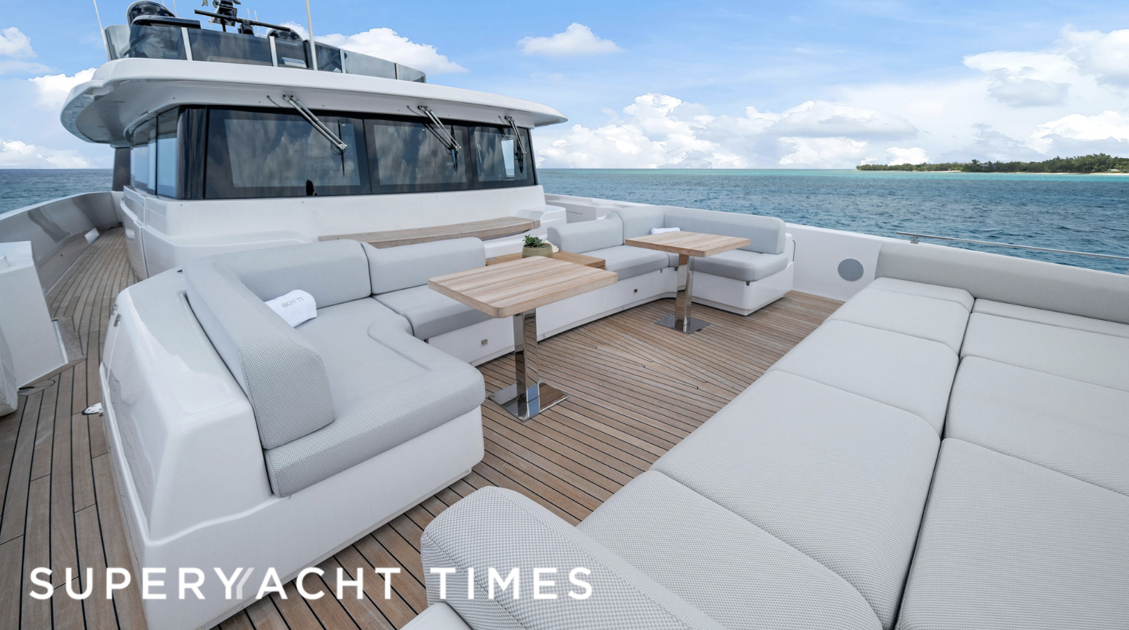 Five reasons why the 42m superyacht Botti shouldn’t be missed at Palm ...