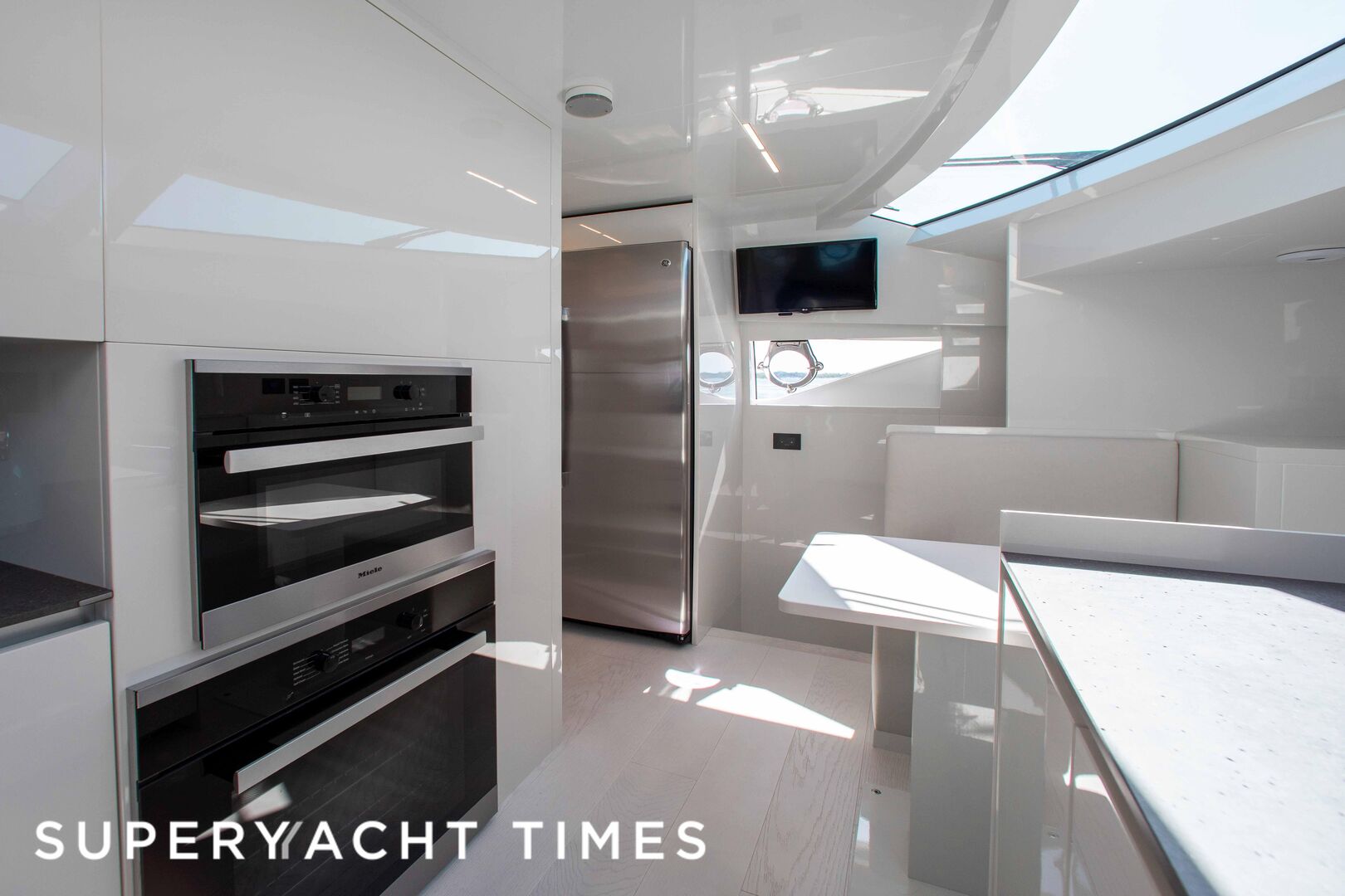 Yacht-Inspired Penthouse Decor photo