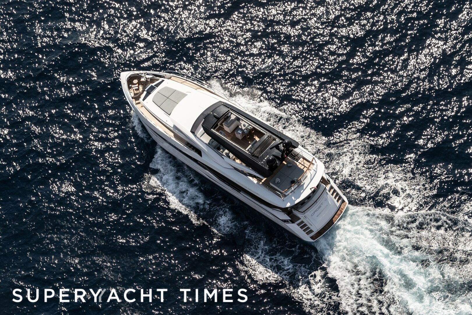 Cadet V yacht cruising 