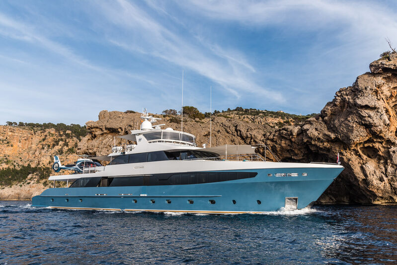 Premium petes big yacht in monaco Charter
