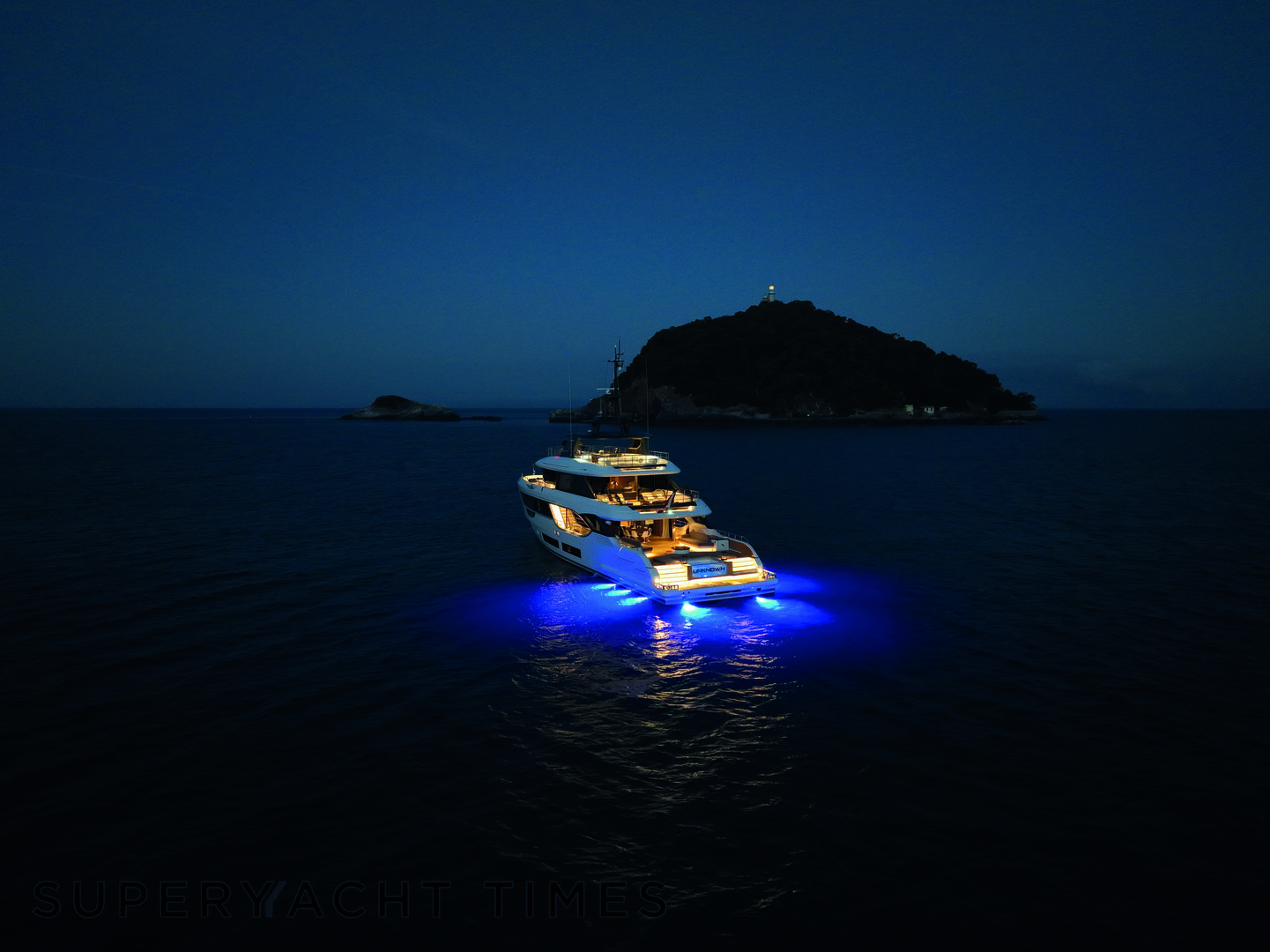 Unknown yacht profile