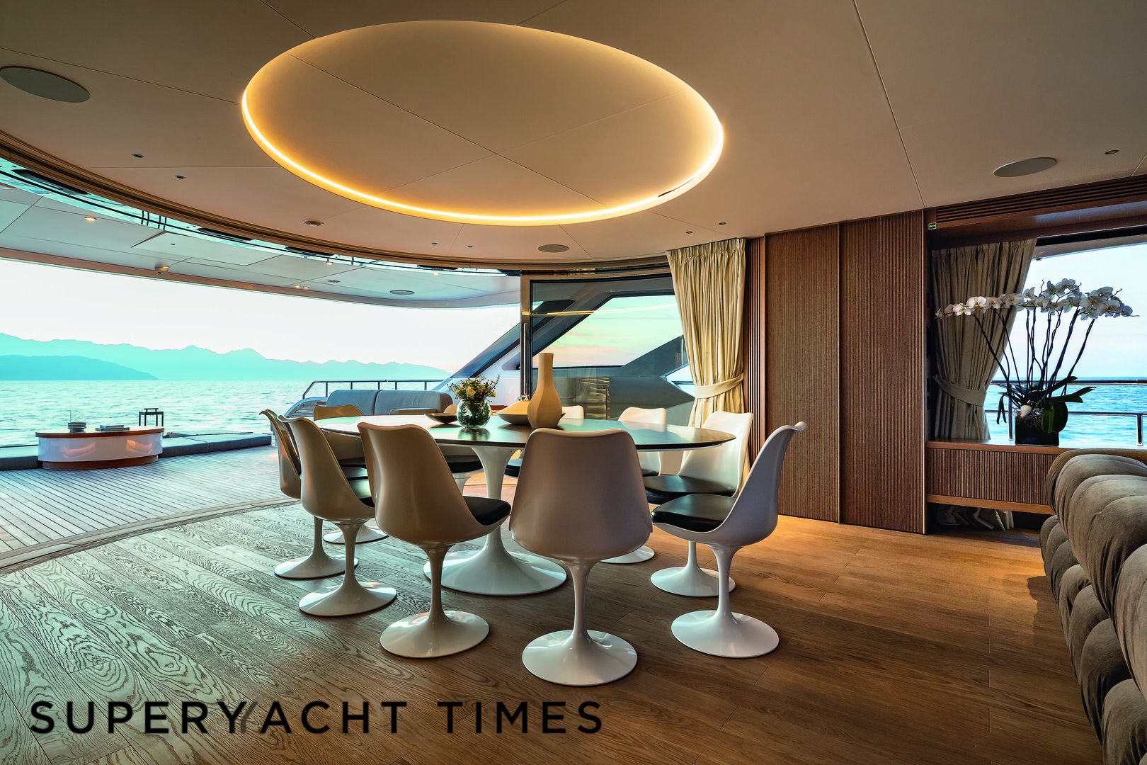 Unknown yacht dining