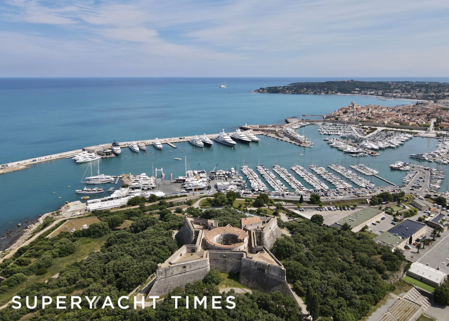 160m Berth 18 at IYCA Port Vauban sold