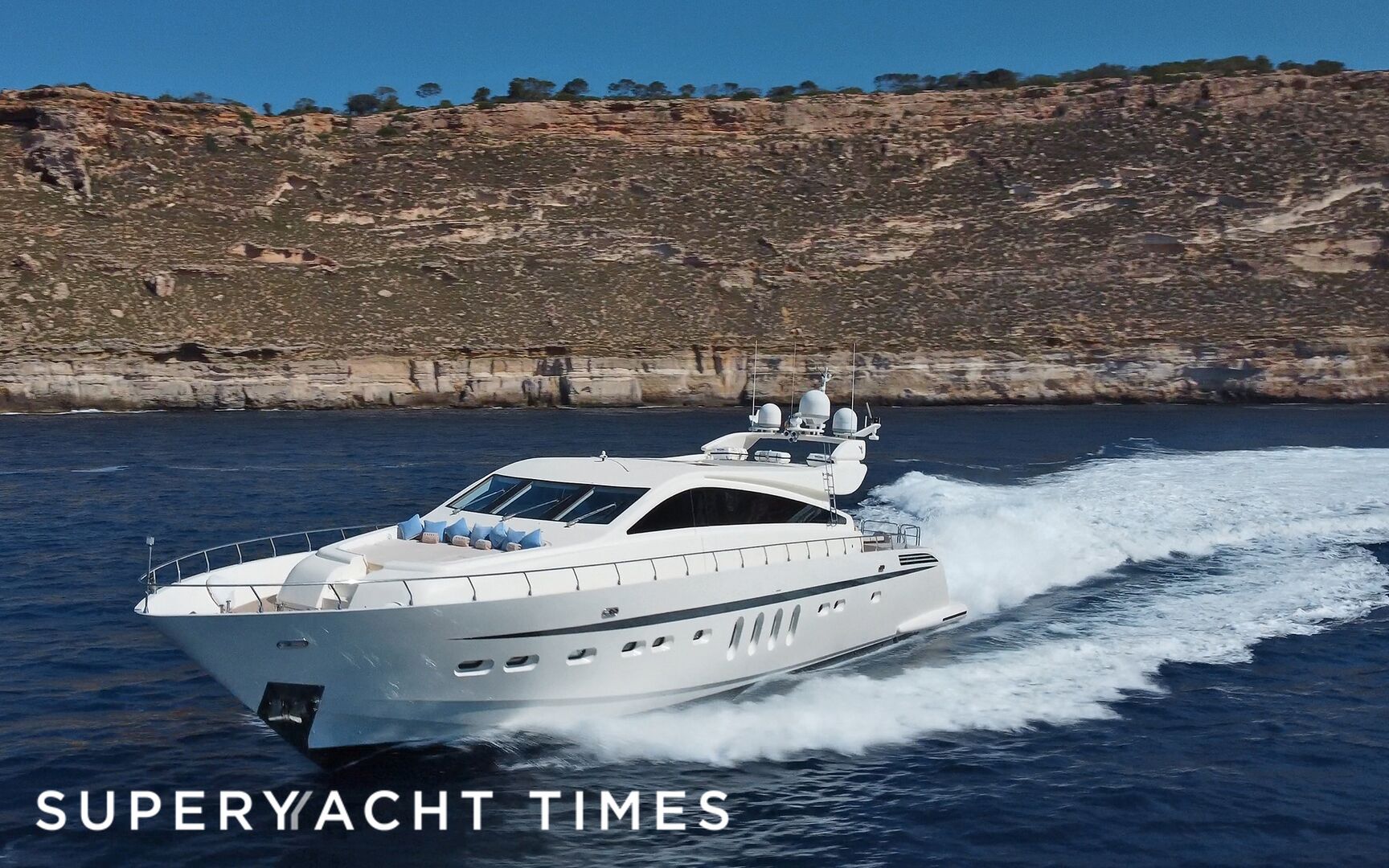 31m Leopard motor yacht Estel for sale