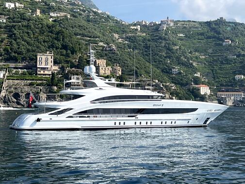 Heesen superyacht Ocean Z in Amalfi