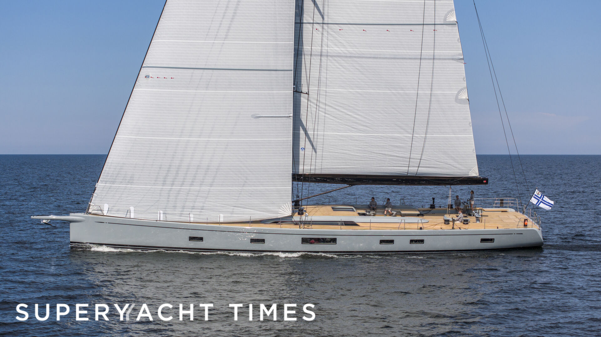 35 ft sailing yacht