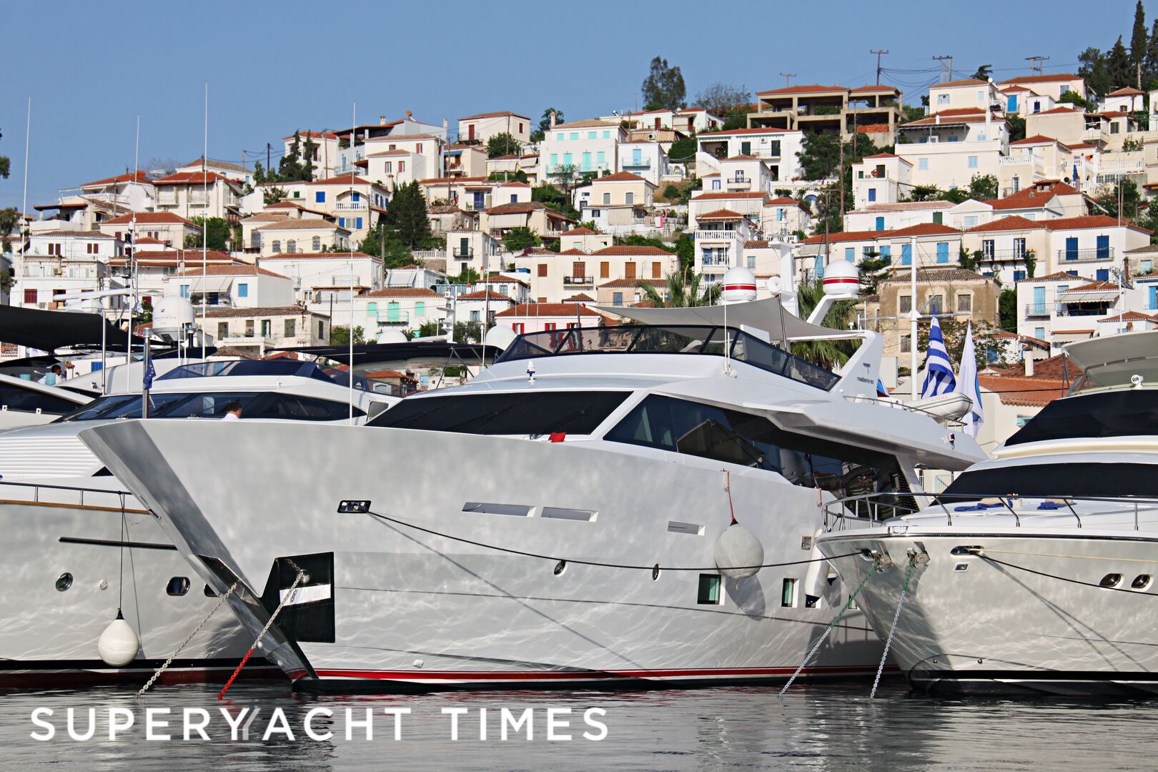 Aurora in Poros 