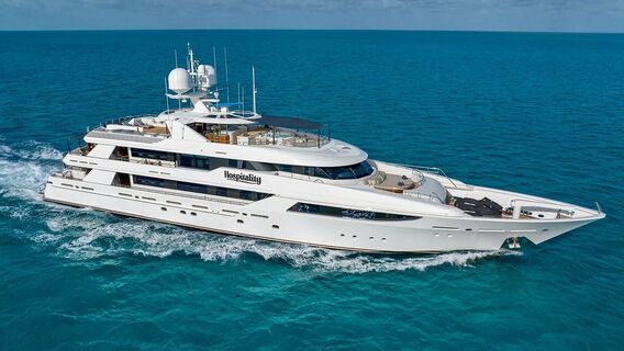 Yachts & Superyachts, The Ultimate Directory