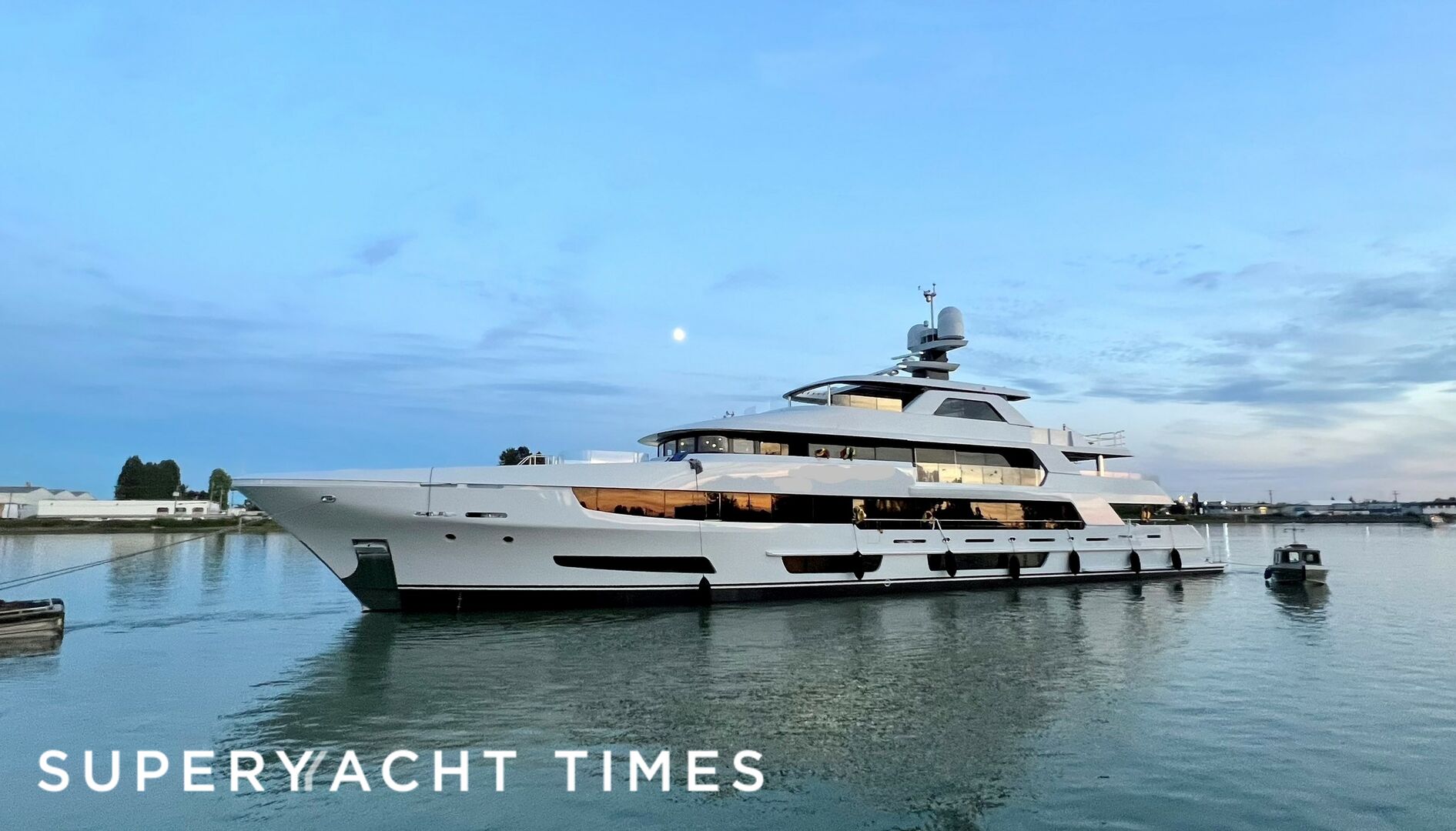 50m Crescent Custom superyacht Danzante Bay has launched