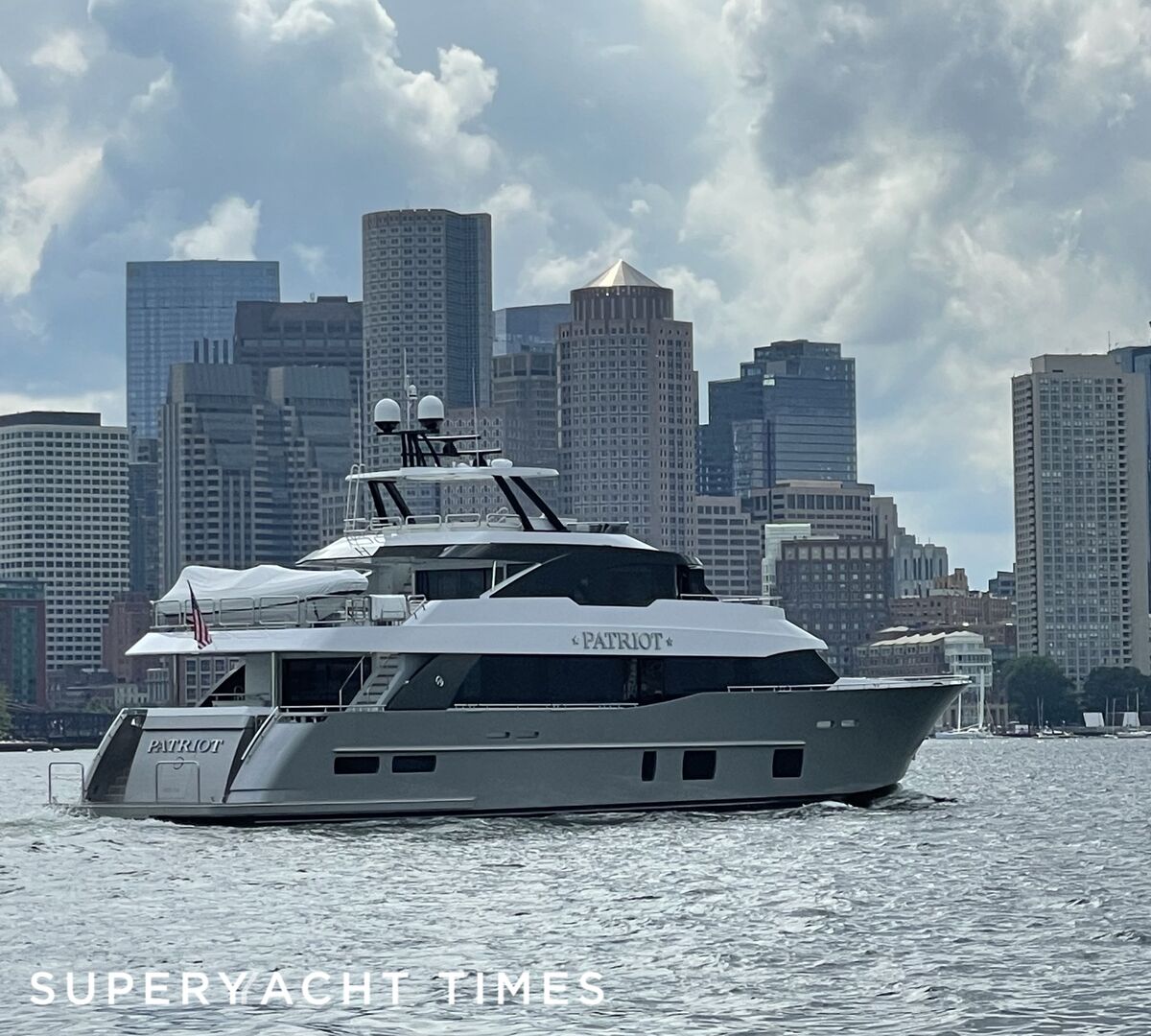 34m Ocean Alexander motor yacht Patriot launched and delivered