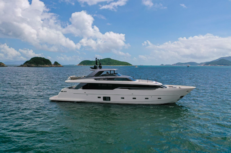 29m Sanlorenzo yacht SL96 sold