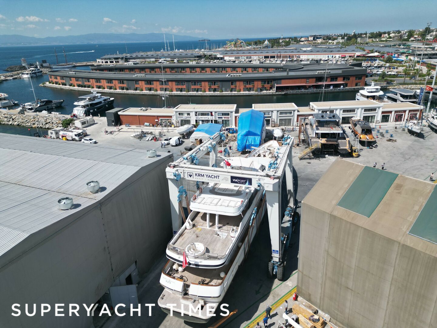 COSTA MAGNA YACHT AT SHIPYARD