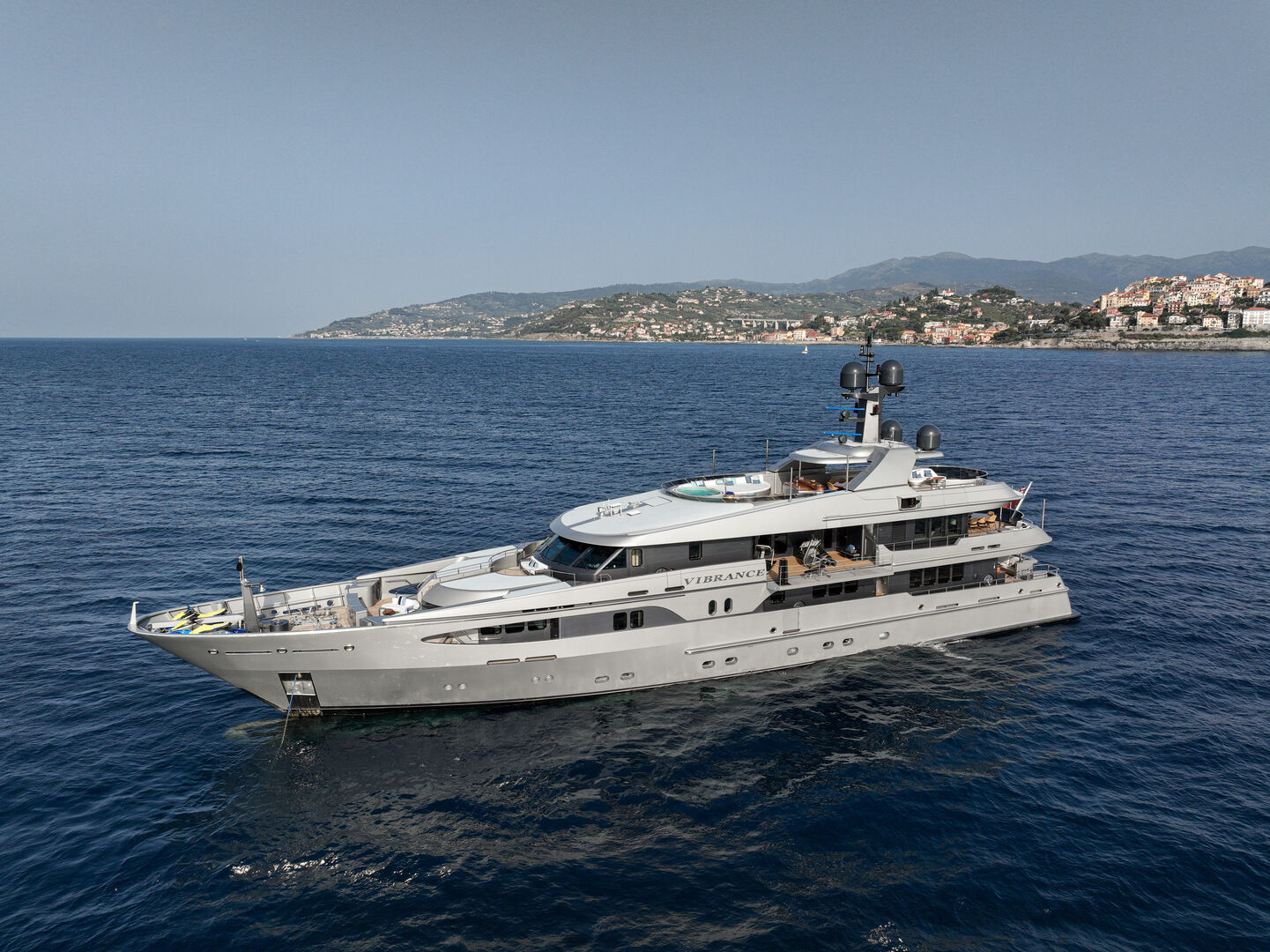 Vibrance yacht anchored