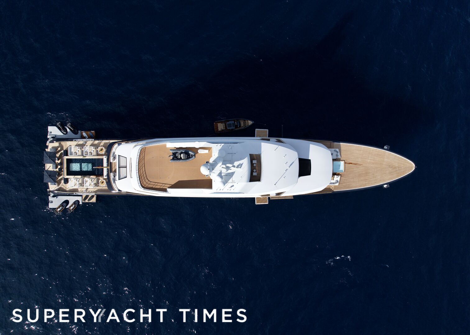 Lonian yacht anchored off the Lerins Islands 