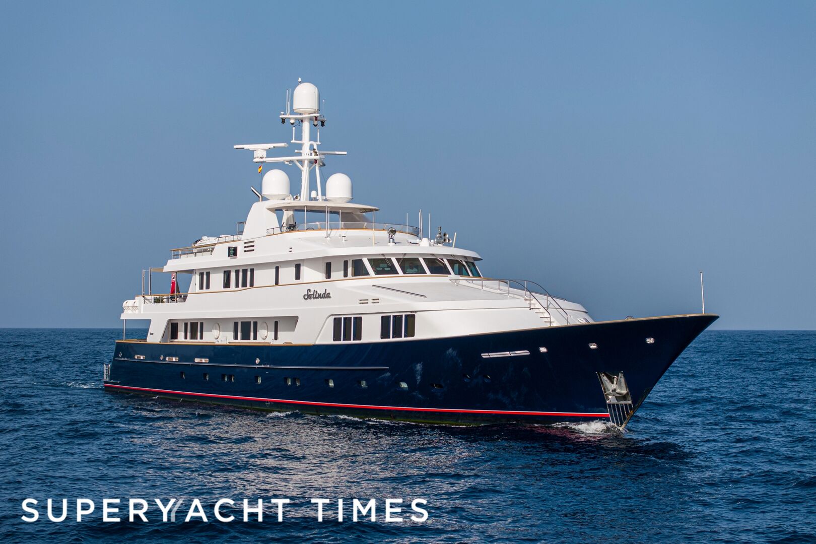 Solinda yacht cruising