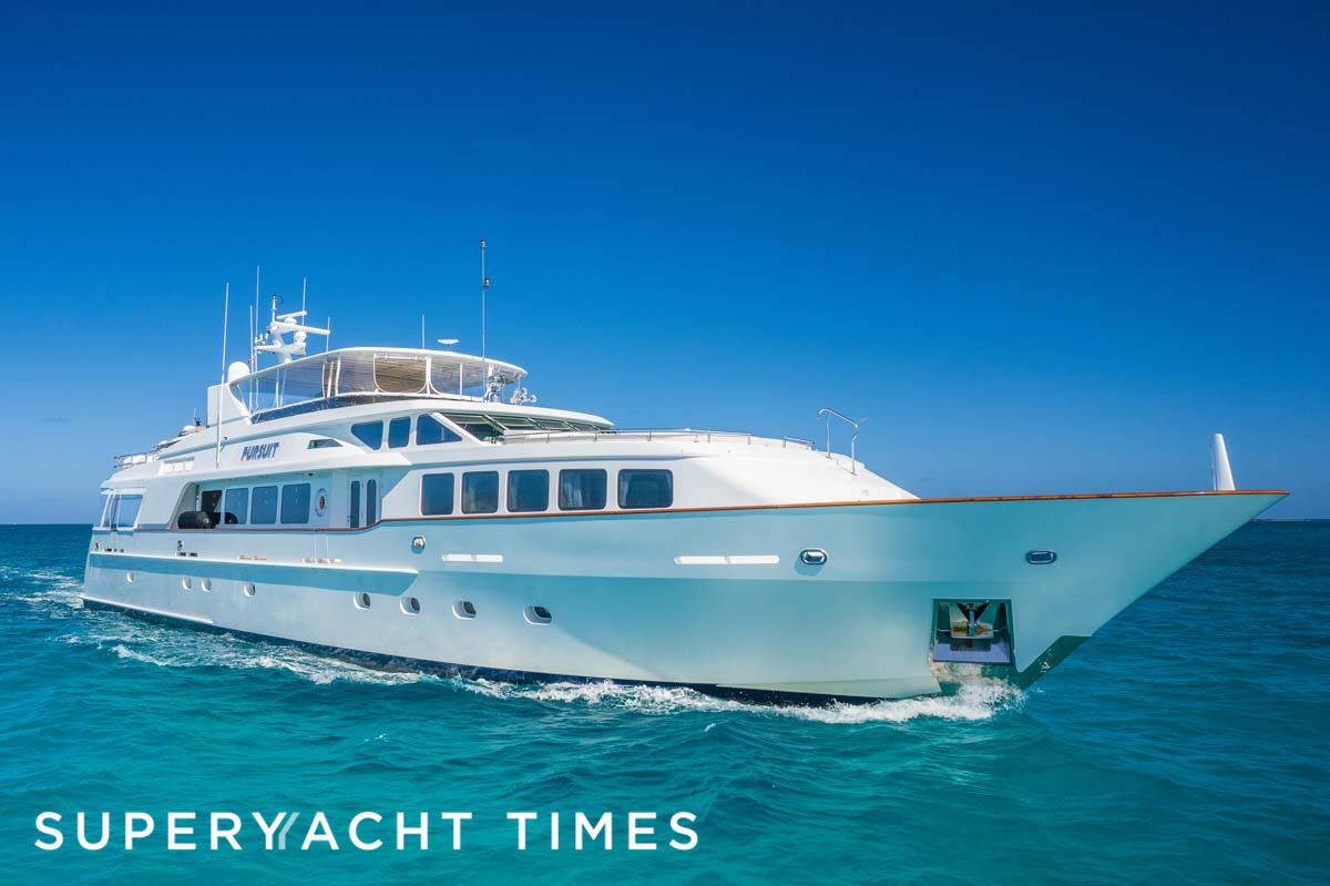 38m Trinity motor yacht Pursuit for sale