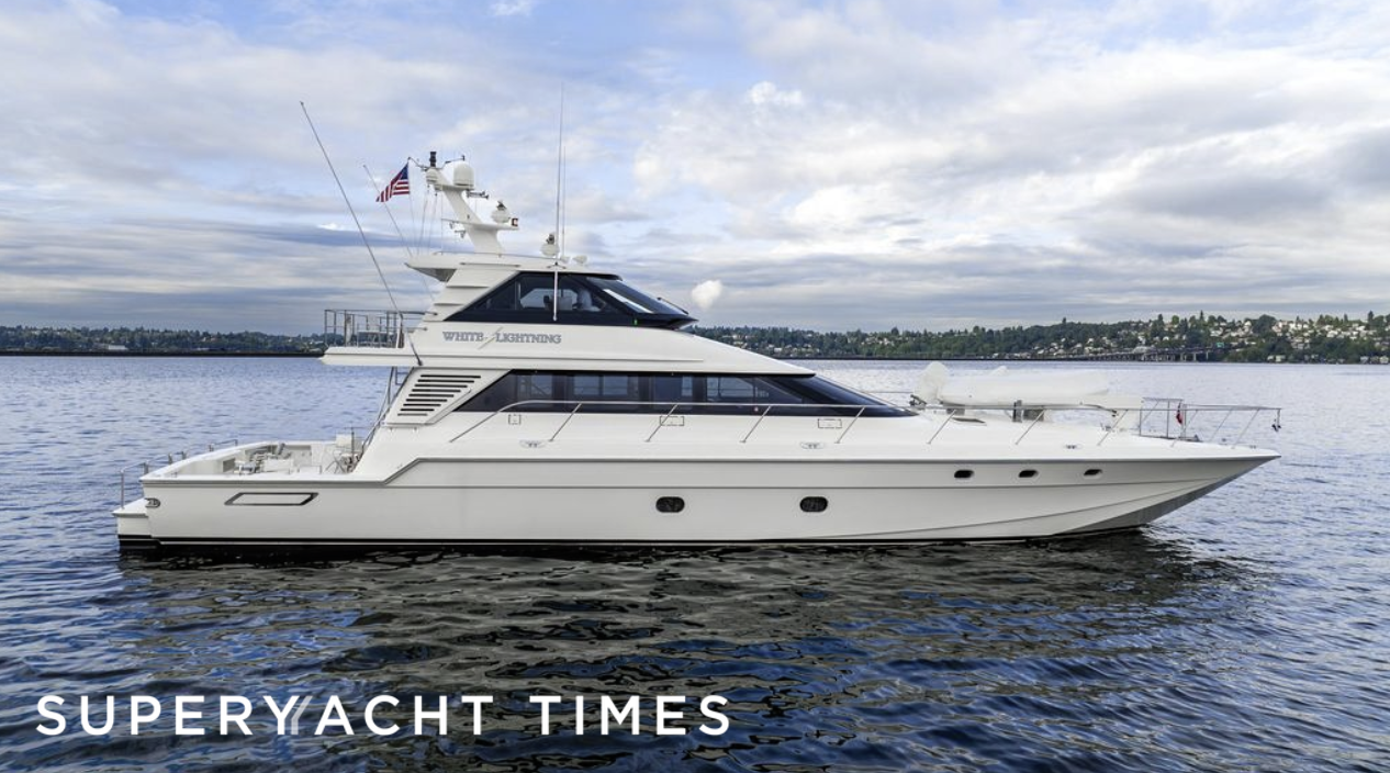 27m Mares Power yacht White Lightning for sale