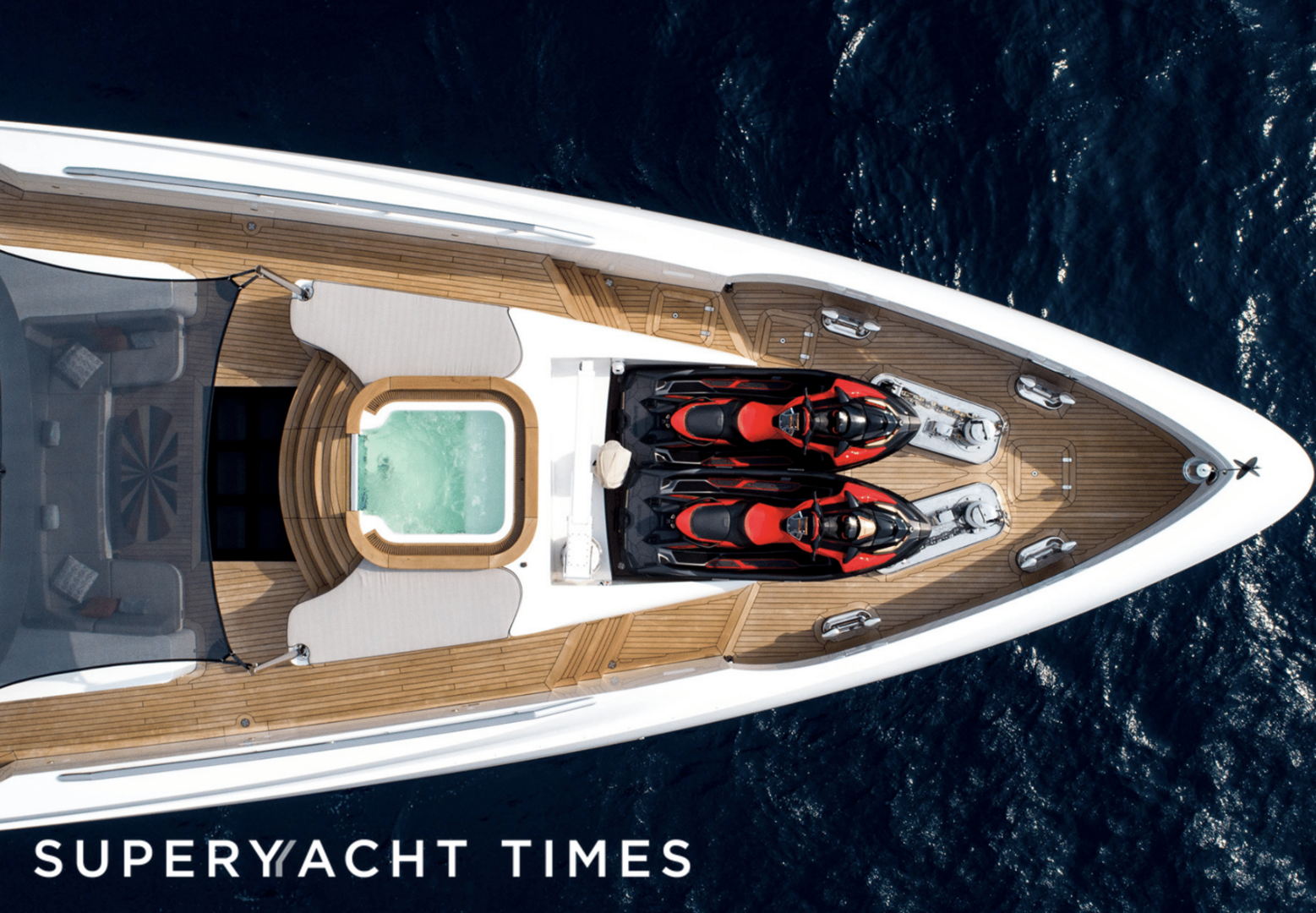 Starburst III yacht aerial