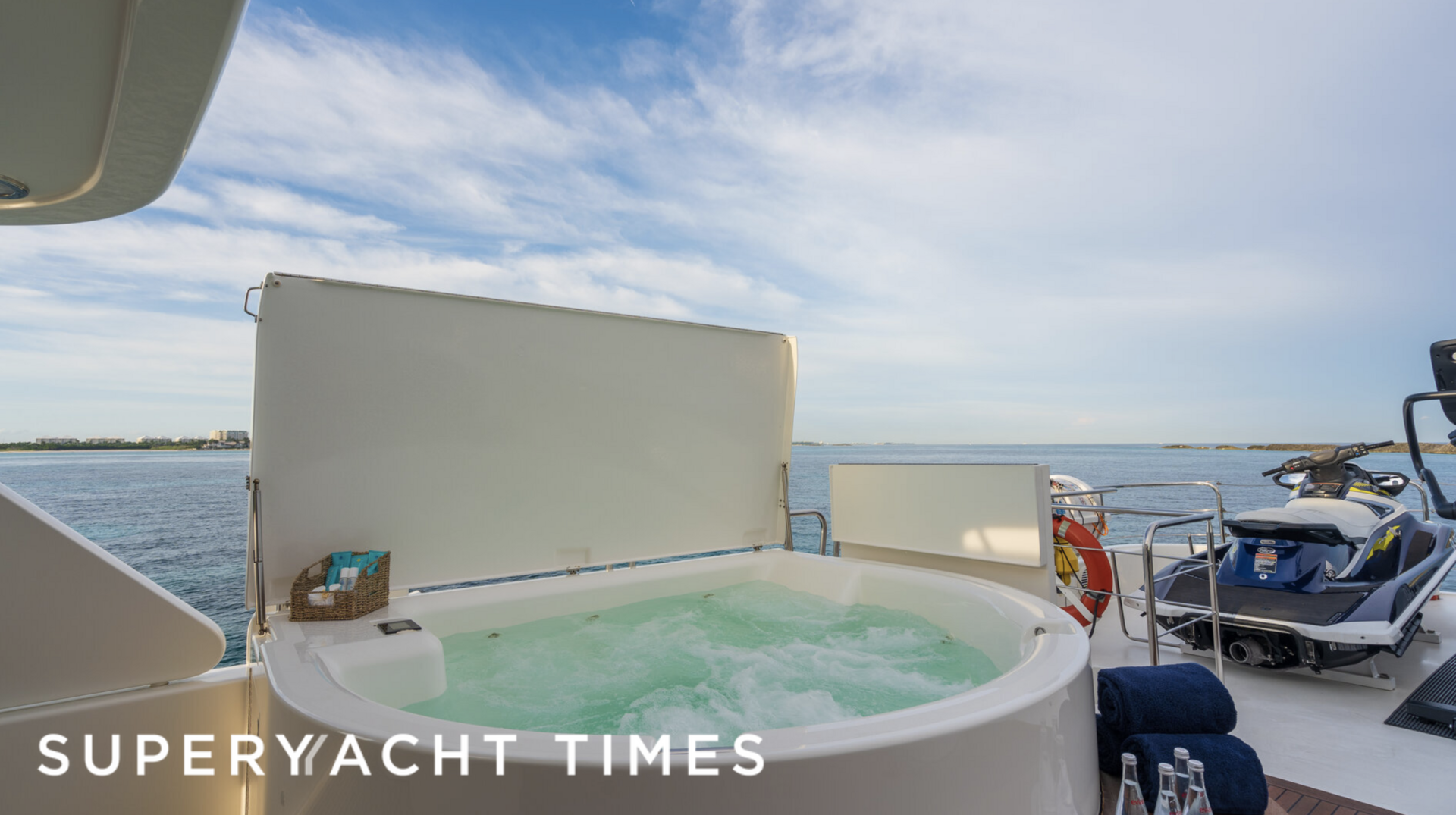 40m Westport yacht Dona Lola enters the market