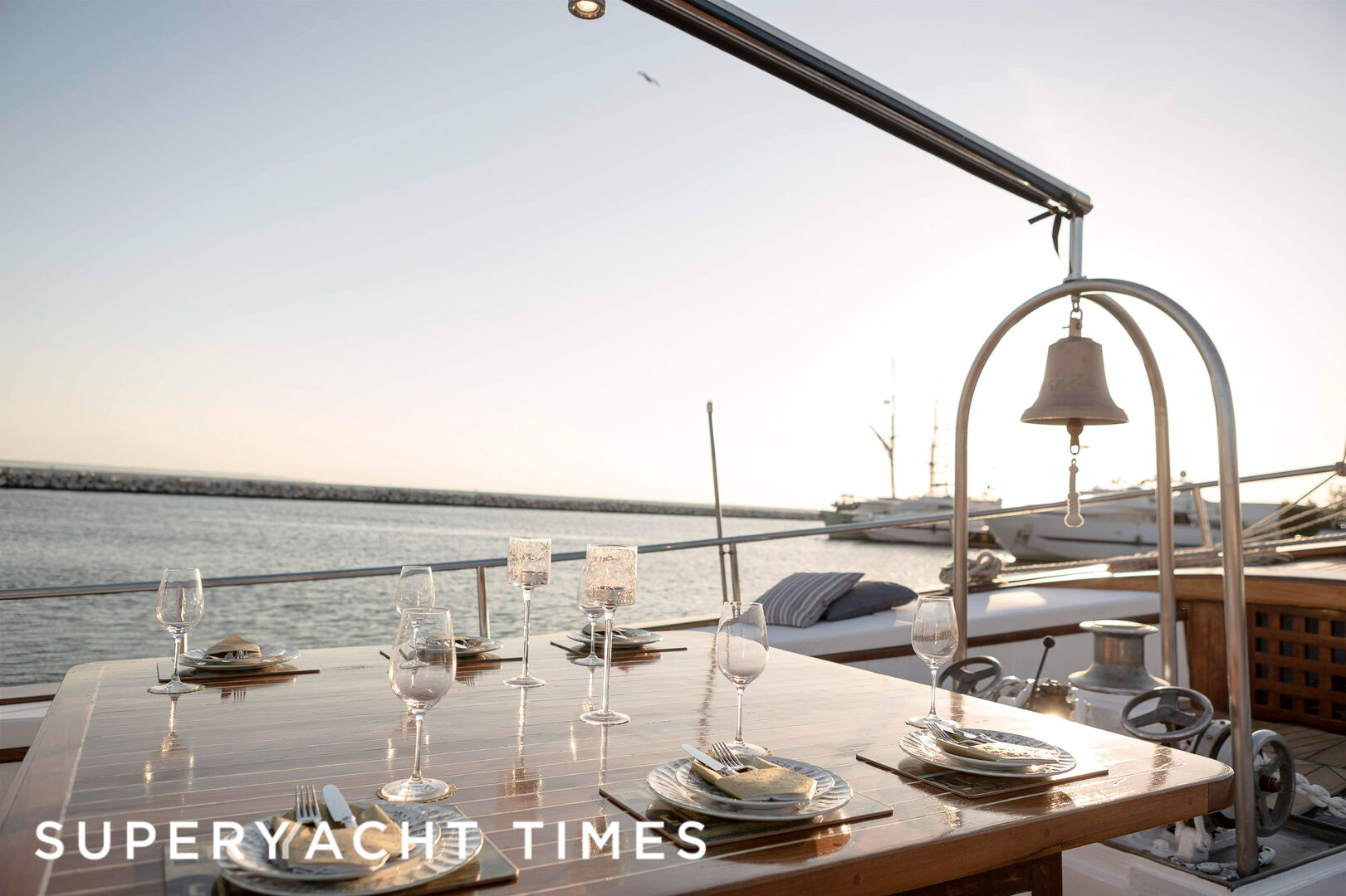 Cosmos yacht dining