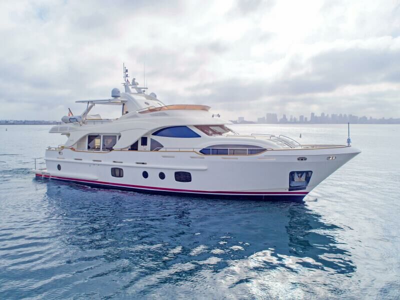 26M Benetti Motor Yacht XOXO Sold
