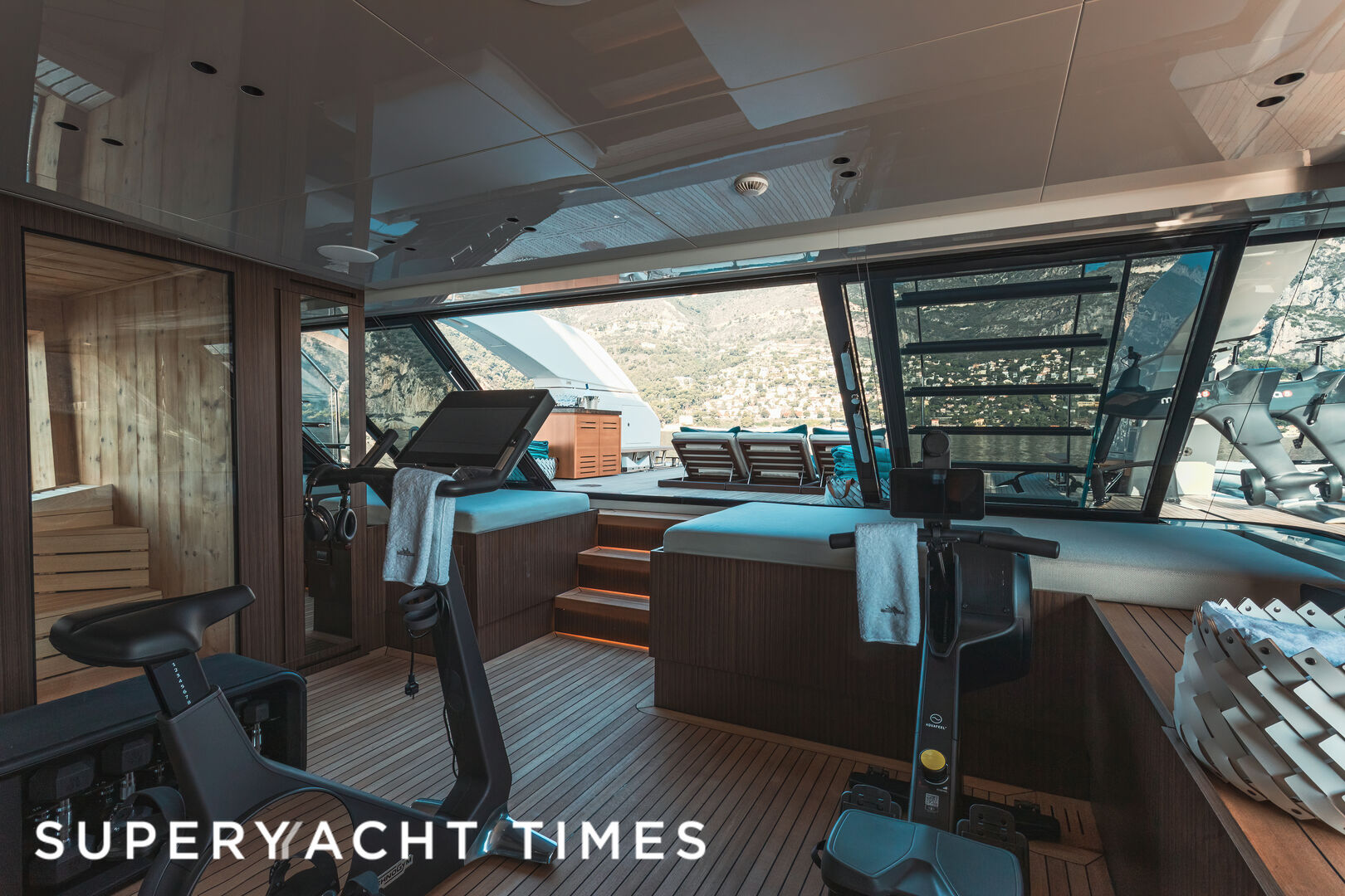 Stradivarius yacht gym