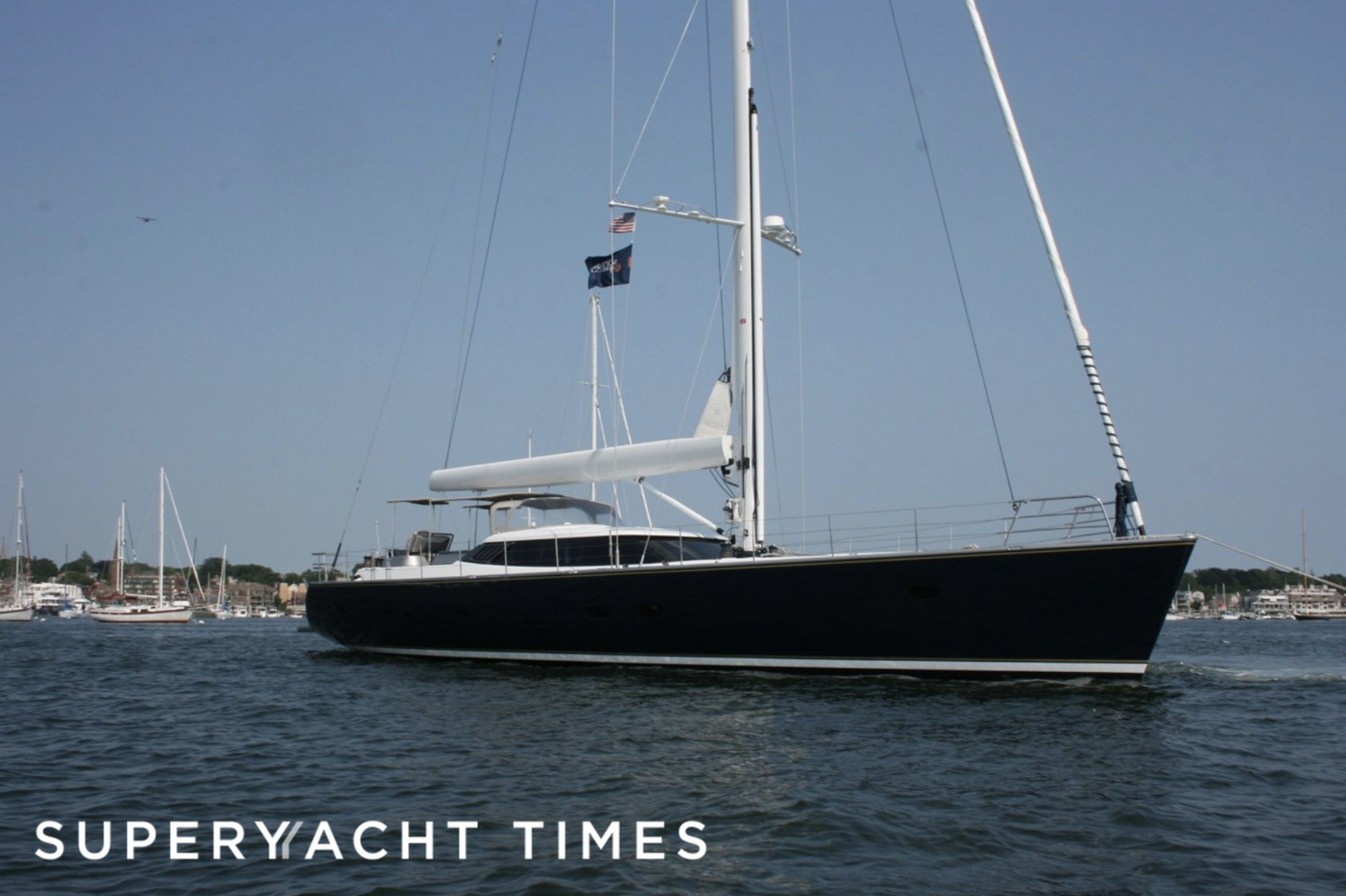 Assai yacht anchored